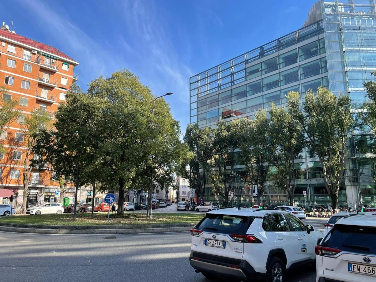 Cozy Flat Mins Walk To Navigli And Metro Porta Genova — Photos 2